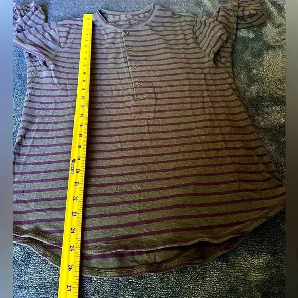 Lululemon 5 Year Basic Long Sleeve Henley Shirt Gray Purple Stripe size Large - Picture 3 of 5